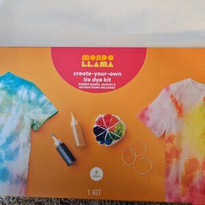 Tie dye kit with 2 new girls t-shirts
